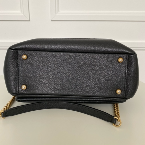 ❌SOLD❌Chanel shopping tote - Picture 4 of 8